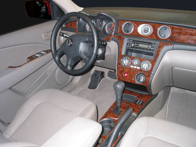 Mitsubishi Outler Wood Dash Kit by B&I