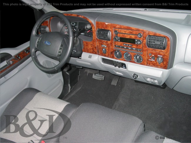 A Ford Super Duty 05-2007 Wood Dash Kit by B&I